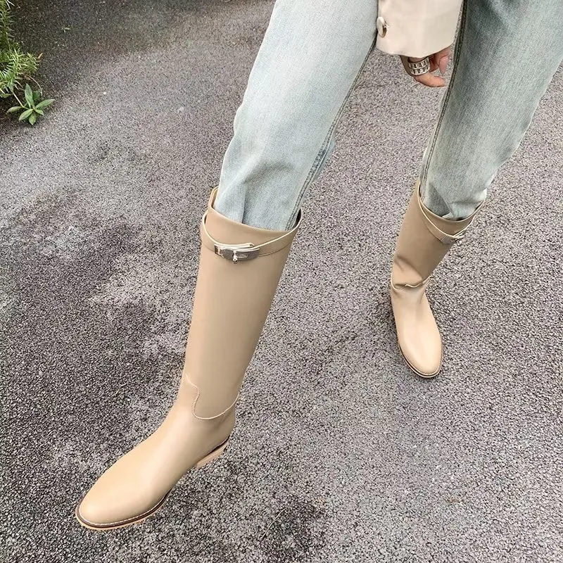 Ostranuxe Ebonique Boots