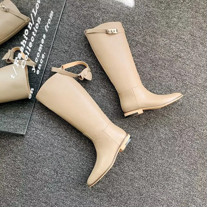 Ostranuxe Ebonique Boots