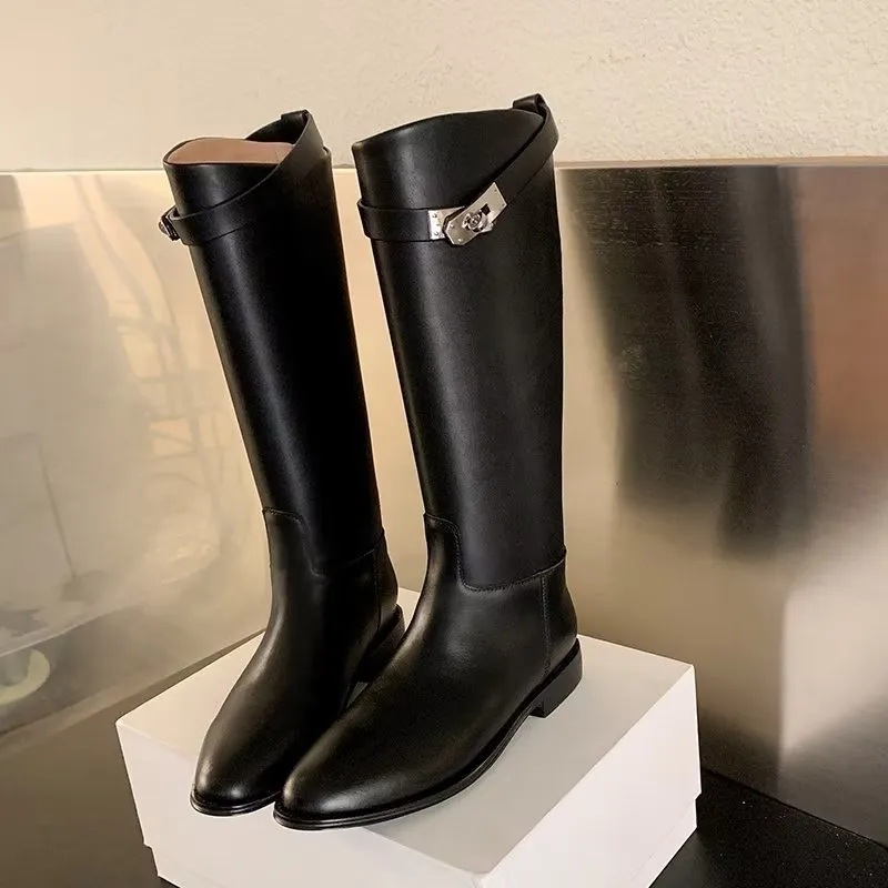 Ostranuxe Ebonique Boots