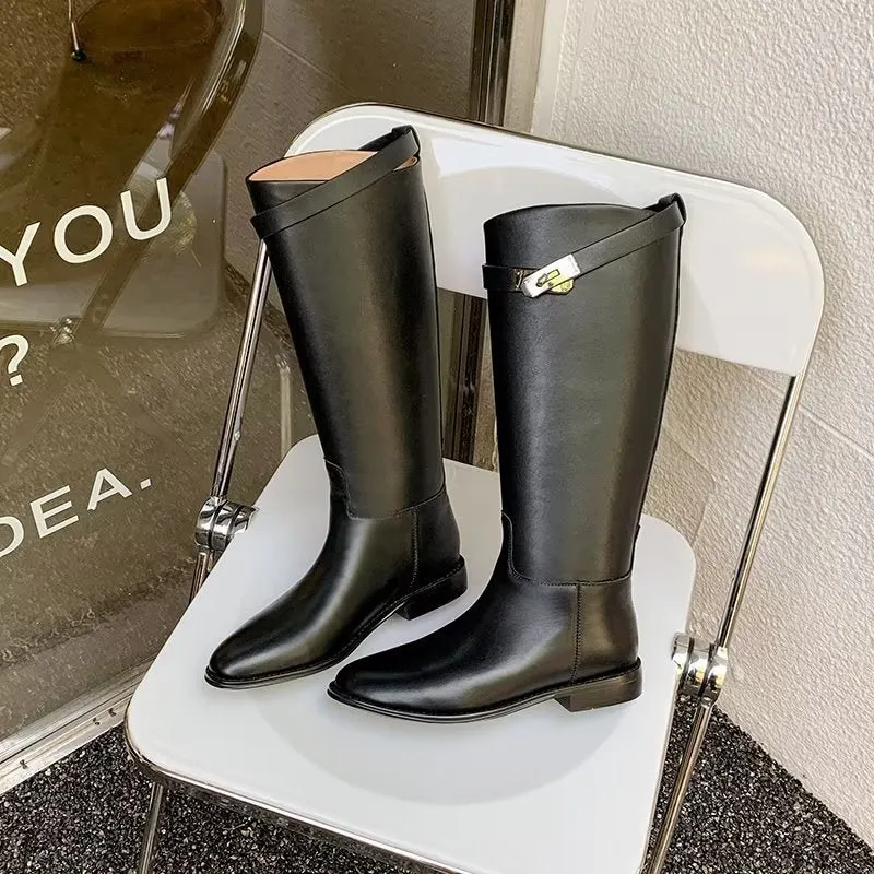Ostranuxe Ebonique Boots