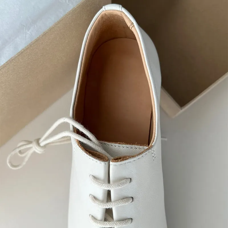 Slouchy Square-Toe Lace-Up Lambskin Derby Flats/Mid Heels – Black/Beige