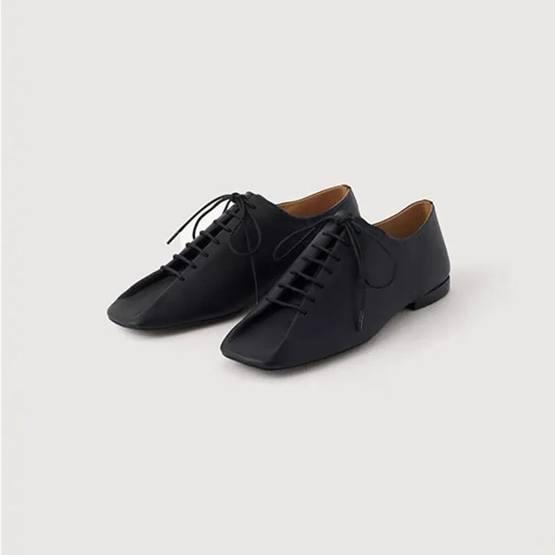 Slouchy Square-Toe Lace-Up Lambskin Derby Flats/Mid Heels – Black/Beige